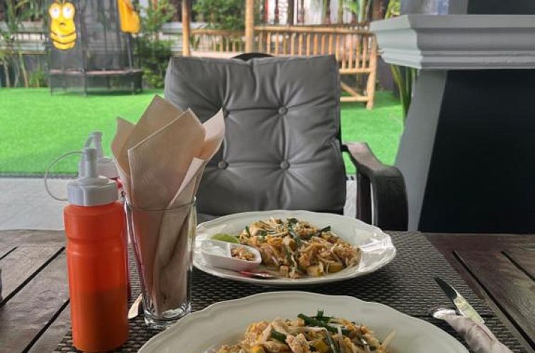 Tropical Palm Resort