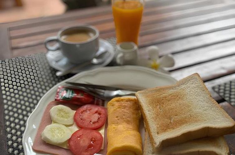 Tropical Palm Resort