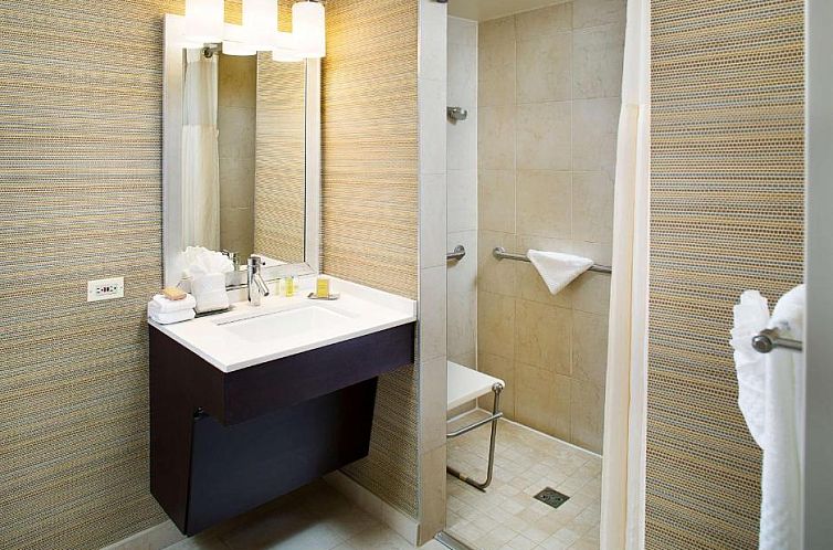 DoubleTree by Hilton Baltimore - BWI Airport