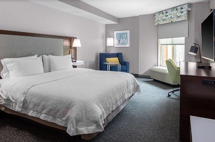 Hampton Inn & Suites Reagan National Airport - Crystal City