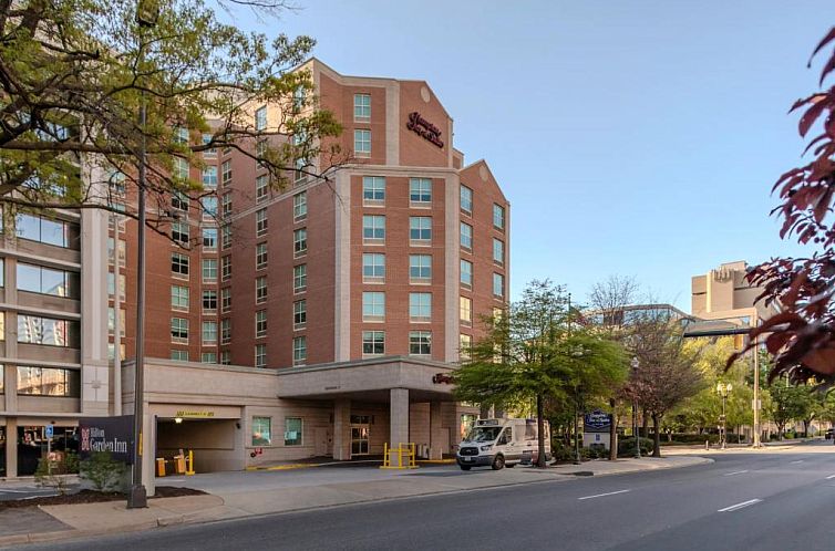 Hampton Inn & Suites Reagan National Airport - Crystal City