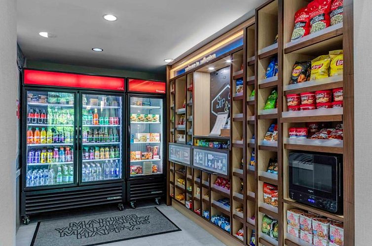 Hampton Inn & Suites Reagan National Airport - Crystal City