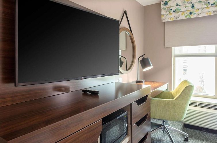 Hampton Inn & Suites Reagan National Airport - Crystal City