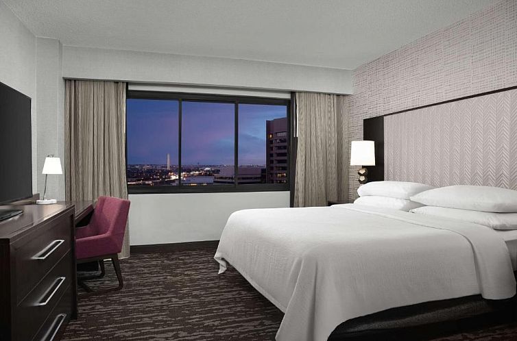 Unterkunft 28625205 - Appartement Oostkust - Embassy Suites Crystal City - National Airport