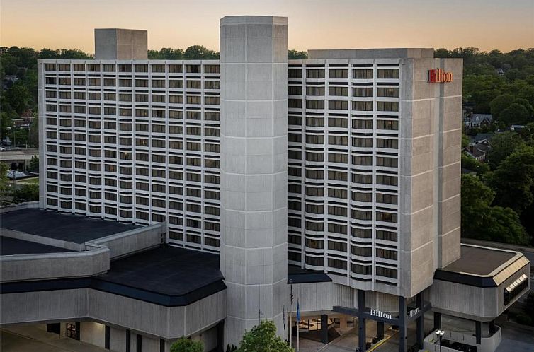 Hilton Crystal City at Washington Reagan National Airport