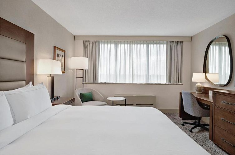 Hilton Crystal City at Washington Reagan National Airport