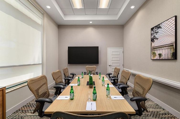 Hilton Garden Inn Shirlington