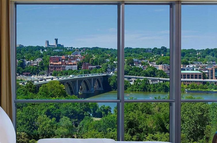Le Meridien Arlington