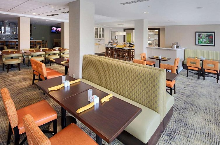 Hilton Garden Inn Reagan National Airport