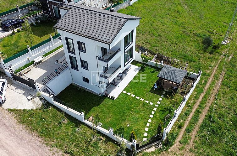 Vrijstaande woning in Termal