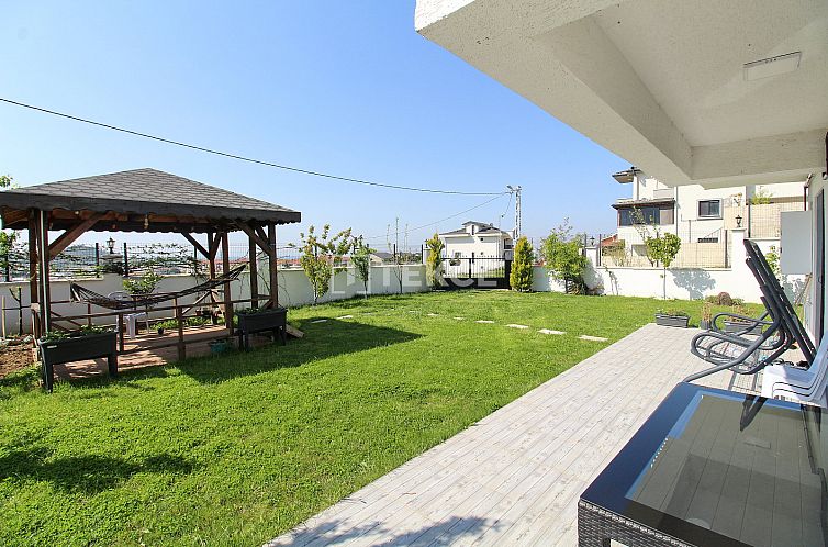 Vrijstaande woning in Termal