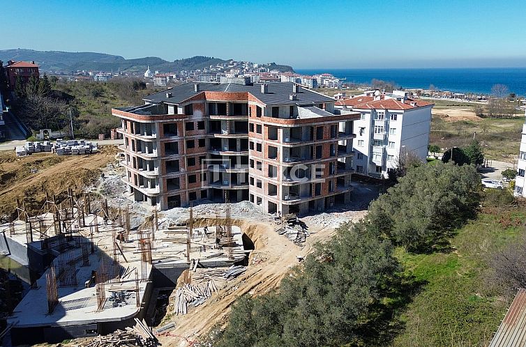 Geschakelde woning in Teşvikiye Bld. (Karşıyaka Mh.)