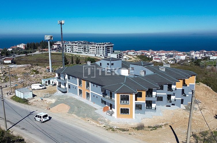 Geschakelde woning in Çamlık