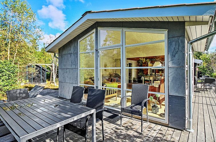 Vakantiehuis "Florense" - 2.5km from the sea