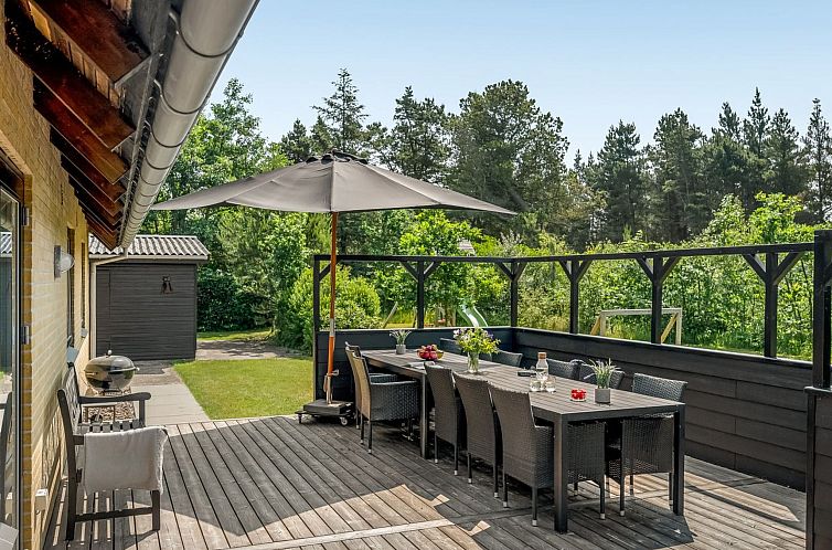 Vakantiehuis "Lavrans" - 2.5km from the sea