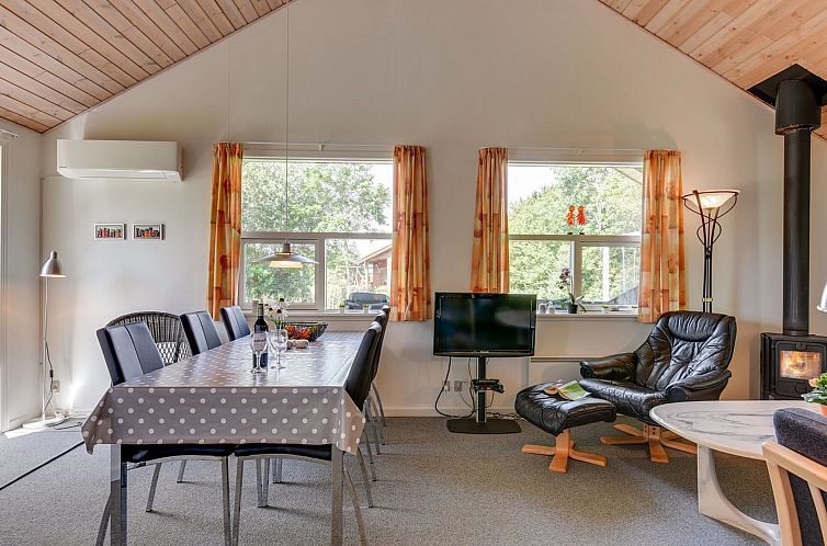 Vakantiehuis "Herlugh" - 1km to the fjord