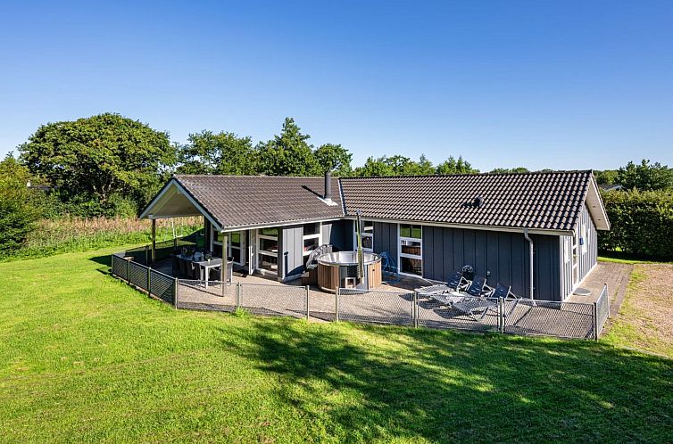 Vakantiehuis "Findus" - 1.2km to the fjord