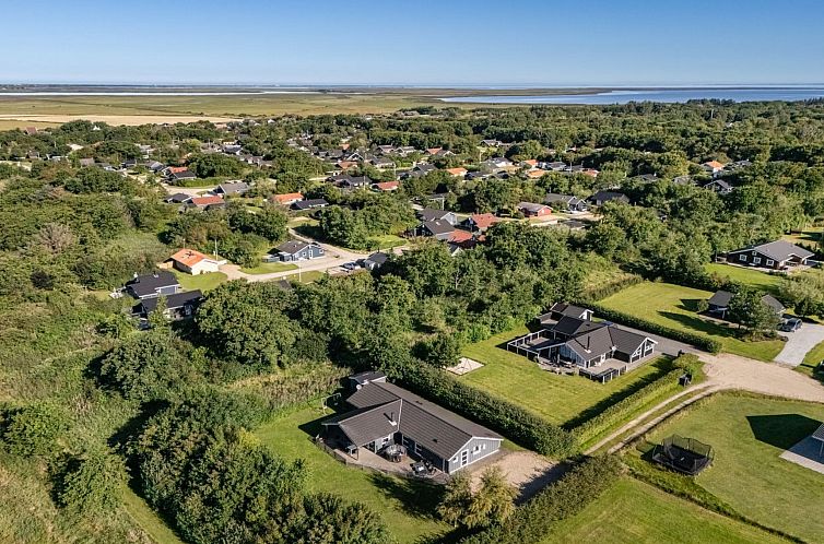 Vakantiehuis "Findus" - 1.2km to the fjord