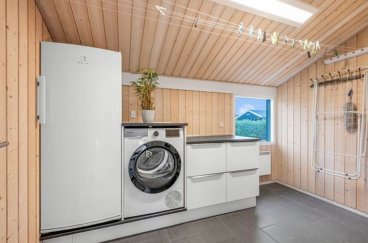 Vakantiehuis "Noreen" - 1.4km to the fjord