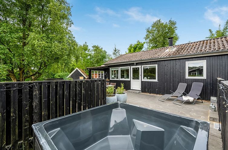 Vakantiehuis "Fridtjof" - 550m to the fjord