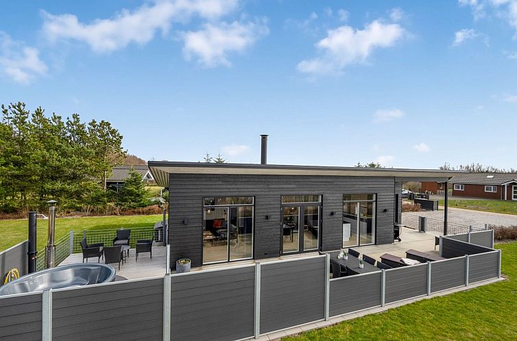 Vakantiehuis "Gela" - 1.3km to the fjord