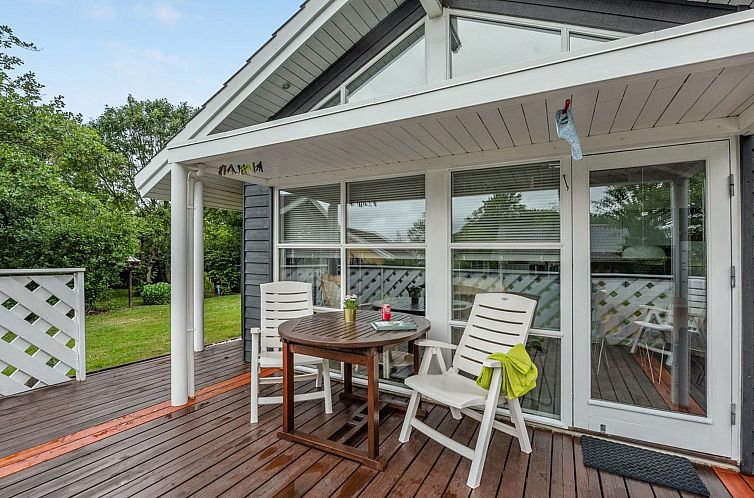 Vakantiehuis "Yara" - 1km to the fjord