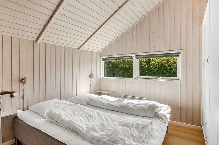 Vakantiehuis "Isving" - 1.1km to the fjord