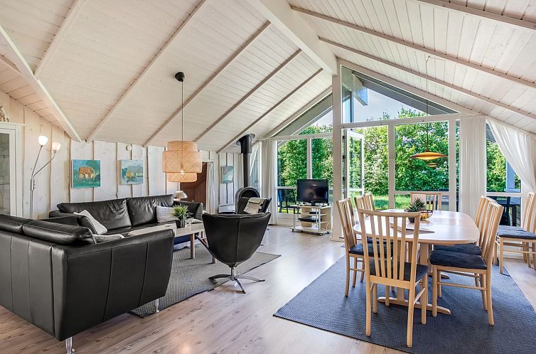 Vakantiehuis "Isving" - 1.1km to the fjord