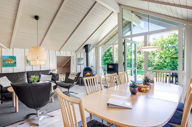 Vakantiehuis "Isving" - 1.1km to the fjord