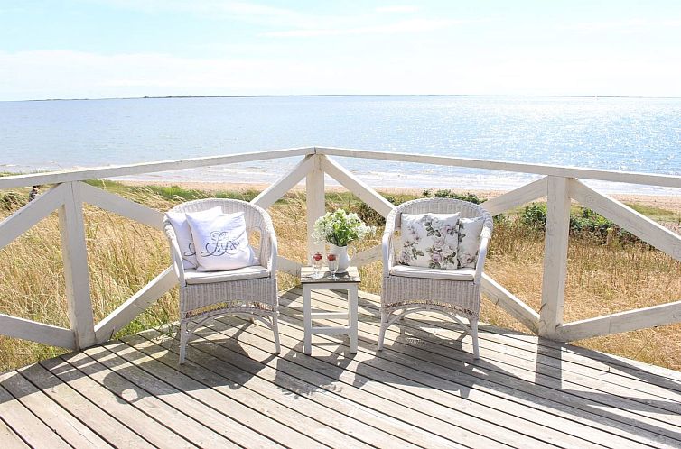 Vakantiehuis "Aarne" - 30m from the sea