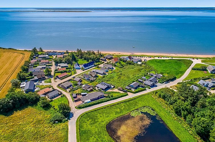 Vakantiehuis "Aarne" - 30m from the sea