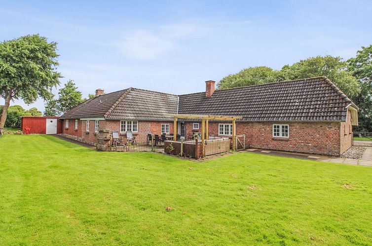 Vakantiehuis "Hedda" - 15km from the sea