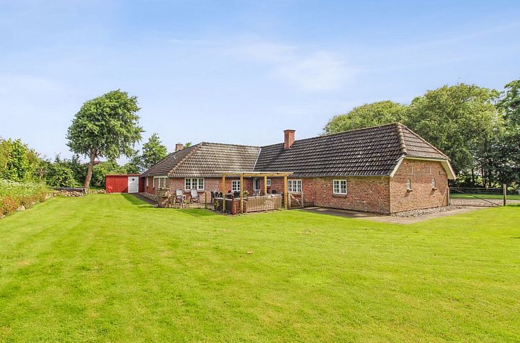 Vakantiehuis "Hedda" - 15km from the sea