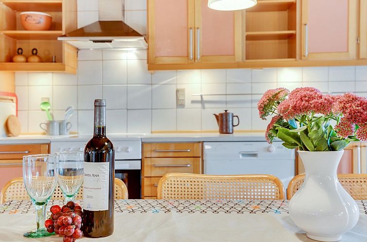 Vakantiehuis "Hedda" - 15km from the sea