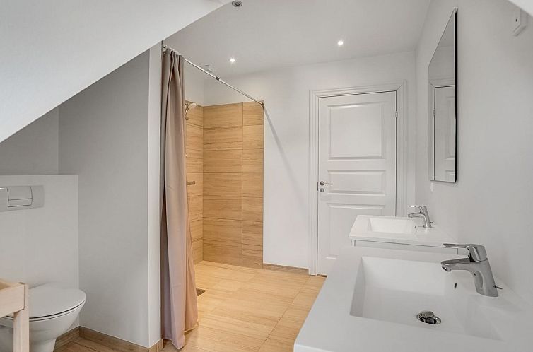 Vakantiehuis "Niki" - 15km from the sea