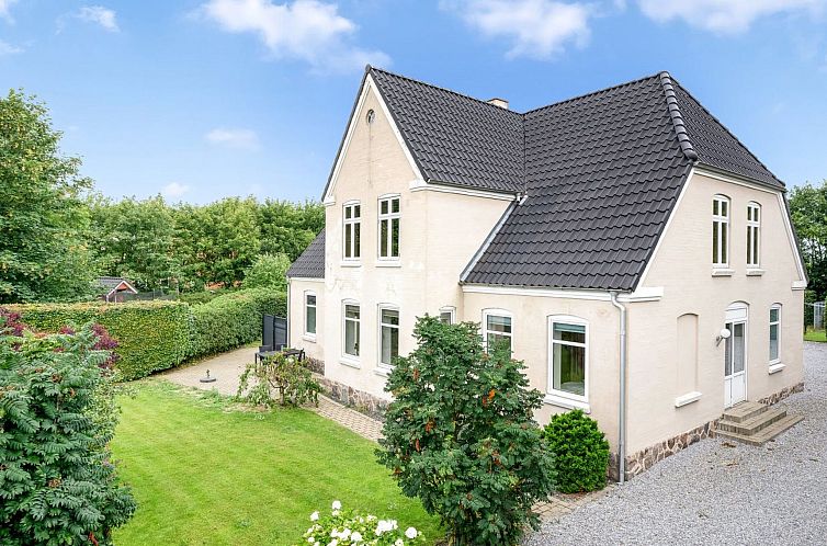 Vakantiehuis "Amma" - 21km from the sea