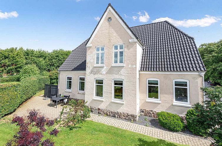 Vakantiehuis "Amma" - 21km from the sea