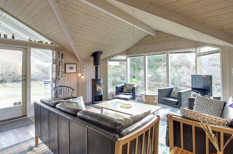 Vakantiehuis "Klint" - 1.7km from the sea