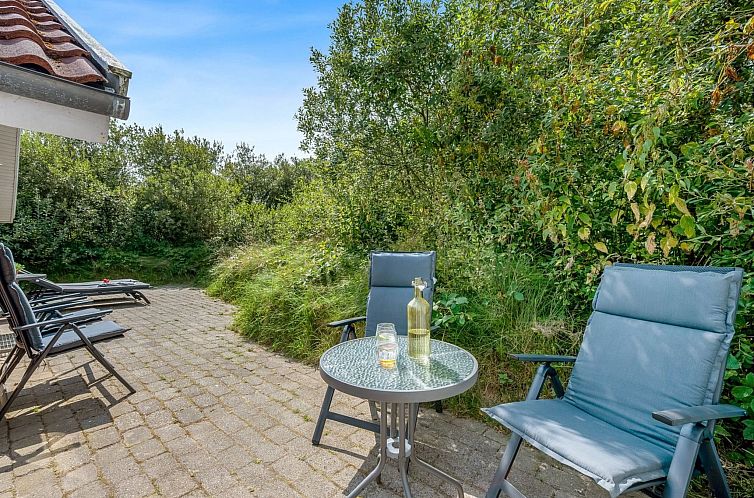 Vakantiehuis "Danica" - 500m from the sea