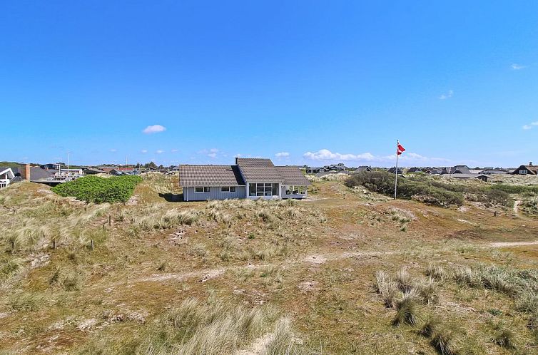 Vakantiehuis "Wikar" - 50m from the sea