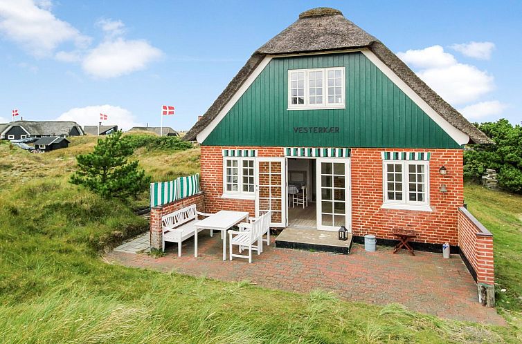 Vakantiehuis "Judyta" - 1km from the sea