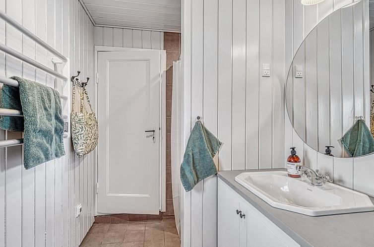 Vakantiehuis "Sten" - 100m from the sea