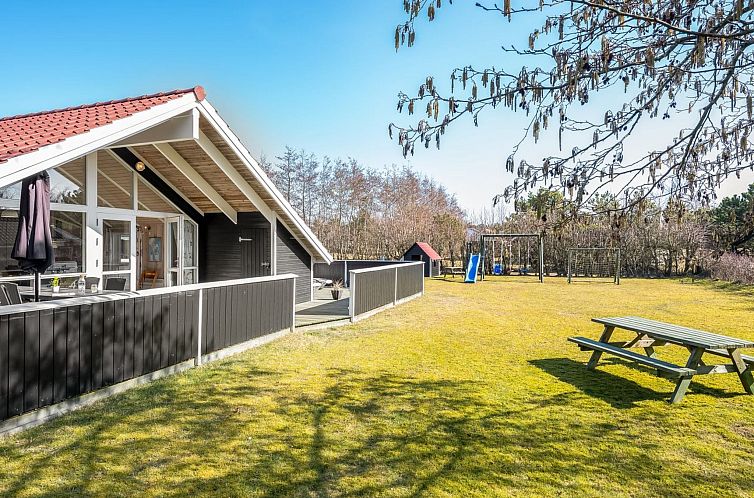 Vakantiehuis "Germaine" - 1.2km from the sea