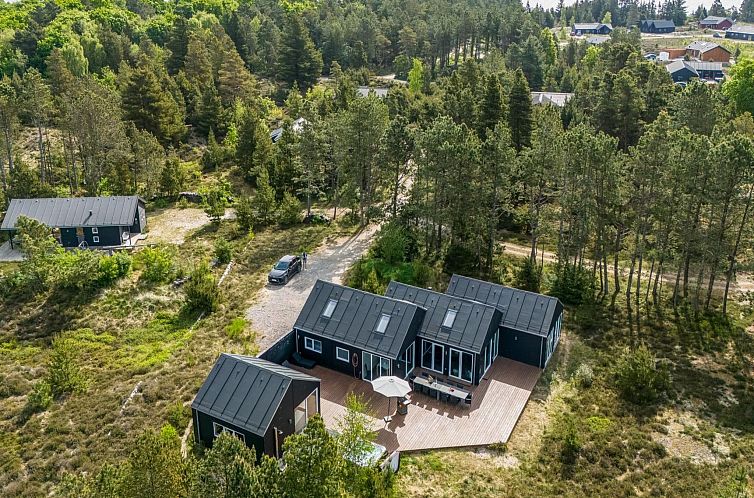 Vakantiehuis "Elke" - 3.5km from the sea