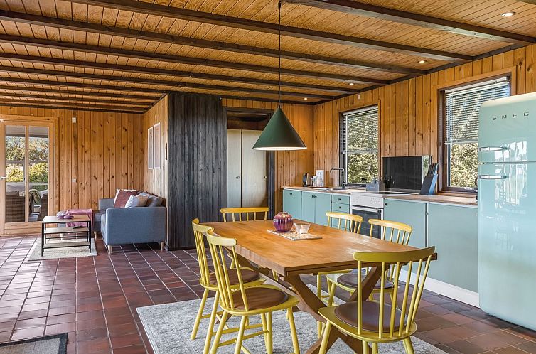 Vakantiehuis "Skoge" - 900m from the sea