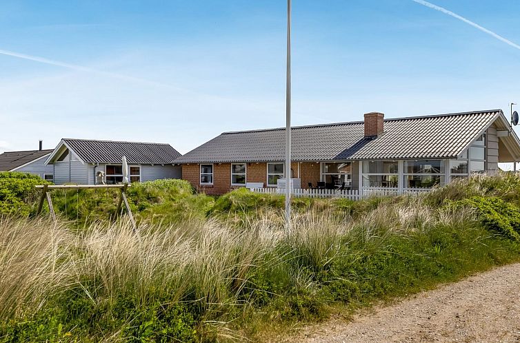 Vakantiehuis "Aghwith" - 1.2km from the sea