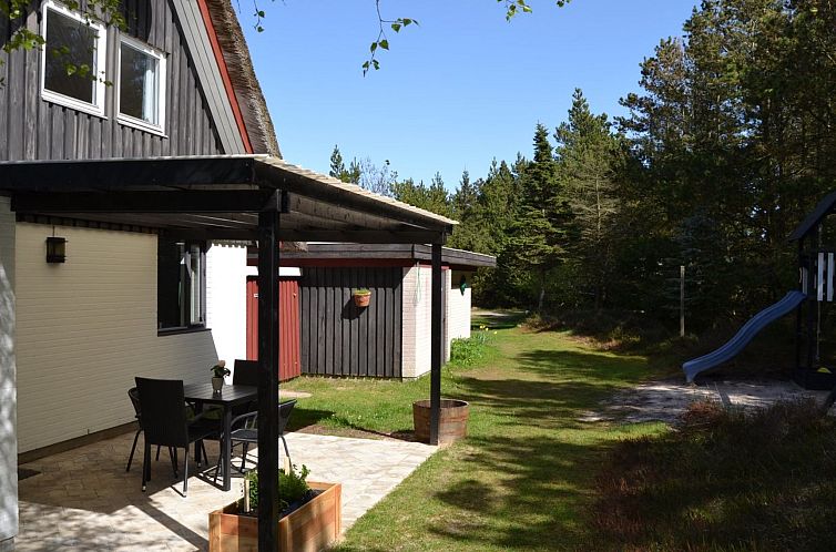 Vakantiehuis "Emilla" - 3.8km from the sea