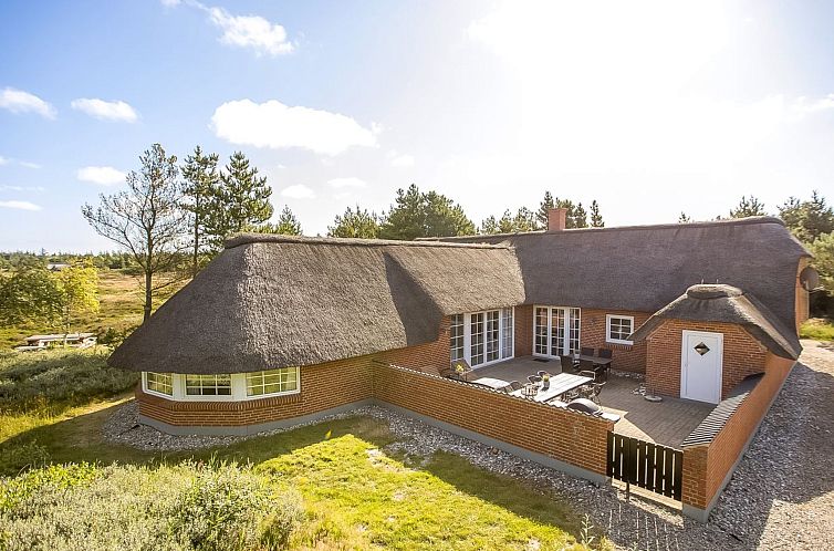 Vakantiehuis "Artan" - 2.6km from the sea