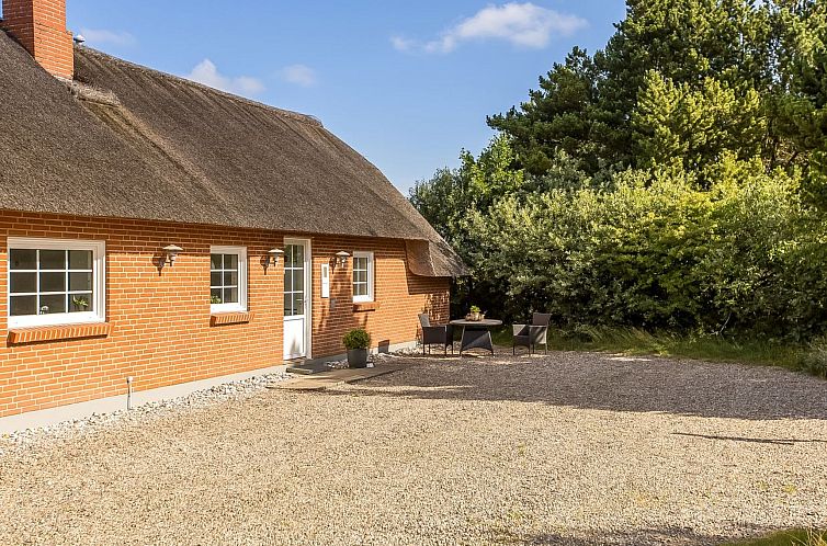 Vakantiehuis "Artan" - 2.6km from the sea