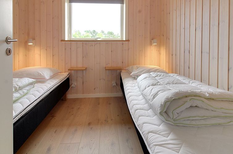 Vakantiehuis "Artan" - 2.6km from the sea